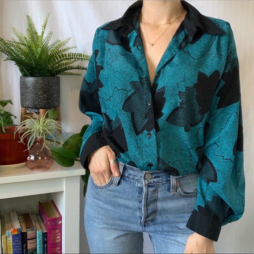 🪴Super 80s Funky Long Sleeve Button-up